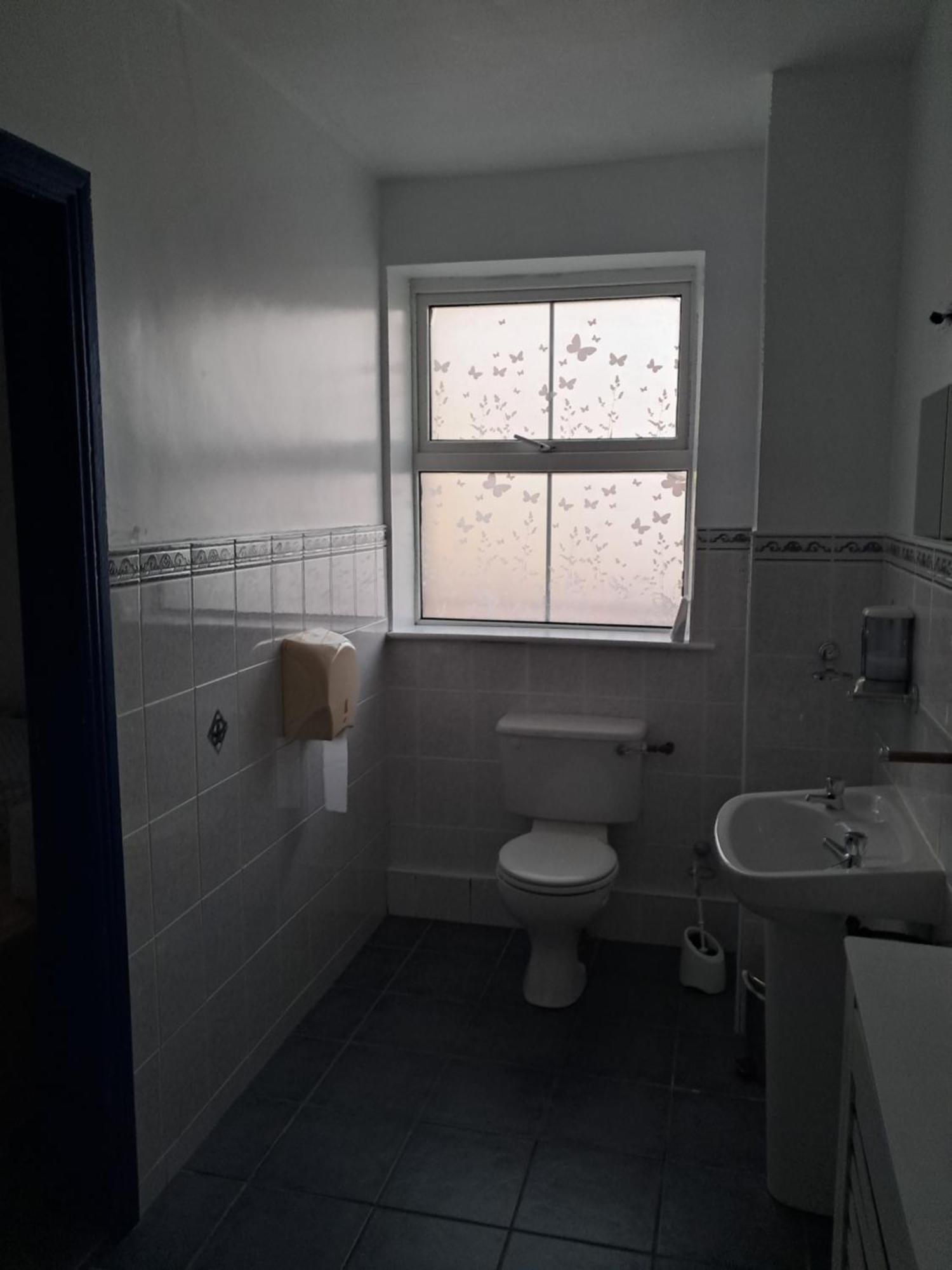 Coastguard Lodge Hostel At Tigh Tp Glaise Bheag Extérieur photo